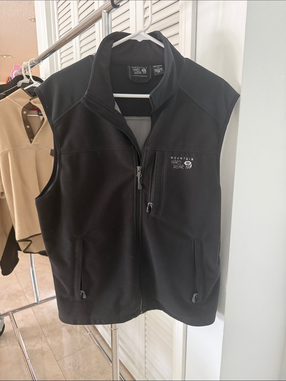 Mountain Hardwear Black Softshell Vest with Chest Pocket